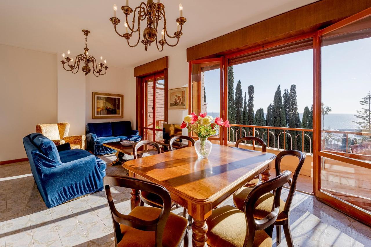 Апартаменты Portosole Attic - With Terrace And Private Parking Санремо Экстерьер фото