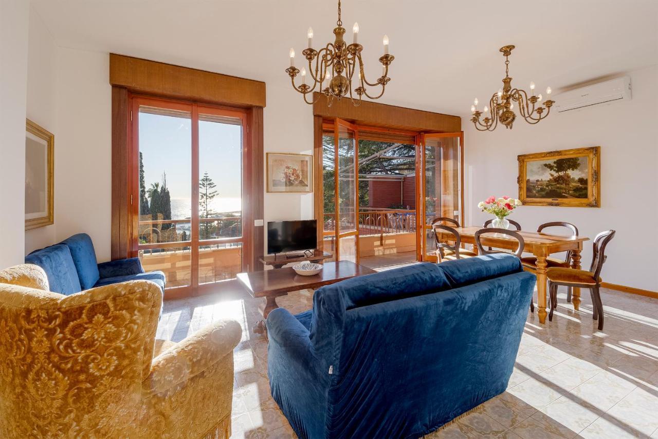 Апартаменты Portosole Attic - With Terrace And Private Parking Санремо Экстерьер фото