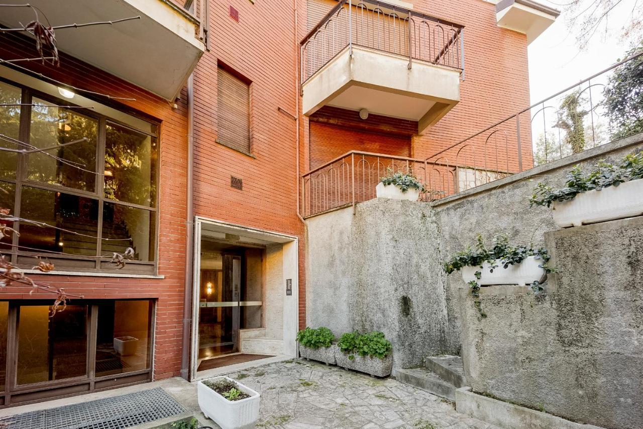 Апартаменты Portosole Attic - With Terrace And Private Parking Санремо Экстерьер фото