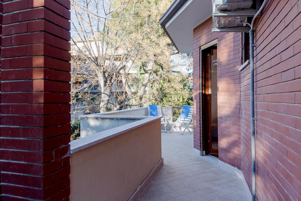 Апартаменты Portosole Attic - With Terrace And Private Parking Санремо Экстерьер фото