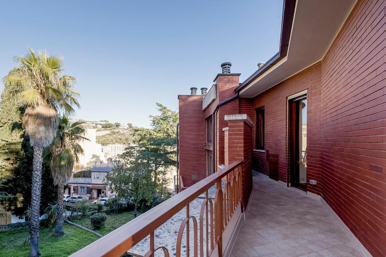 Апартаменты Portosole Attic - With Terrace And Private Parking Санремо Экстерьер фото
