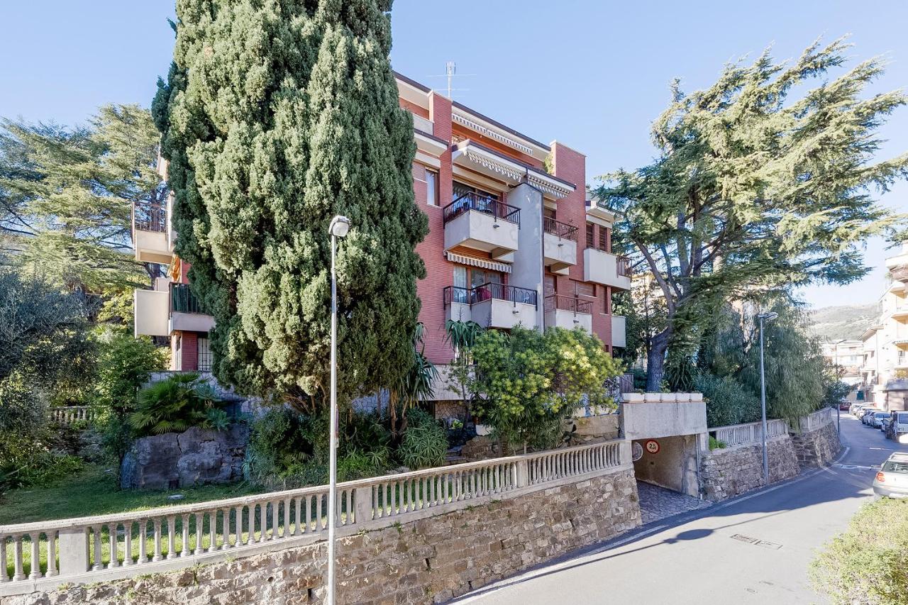 Апартаменты Portosole Attic - With Terrace And Private Parking Санремо Экстерьер фото